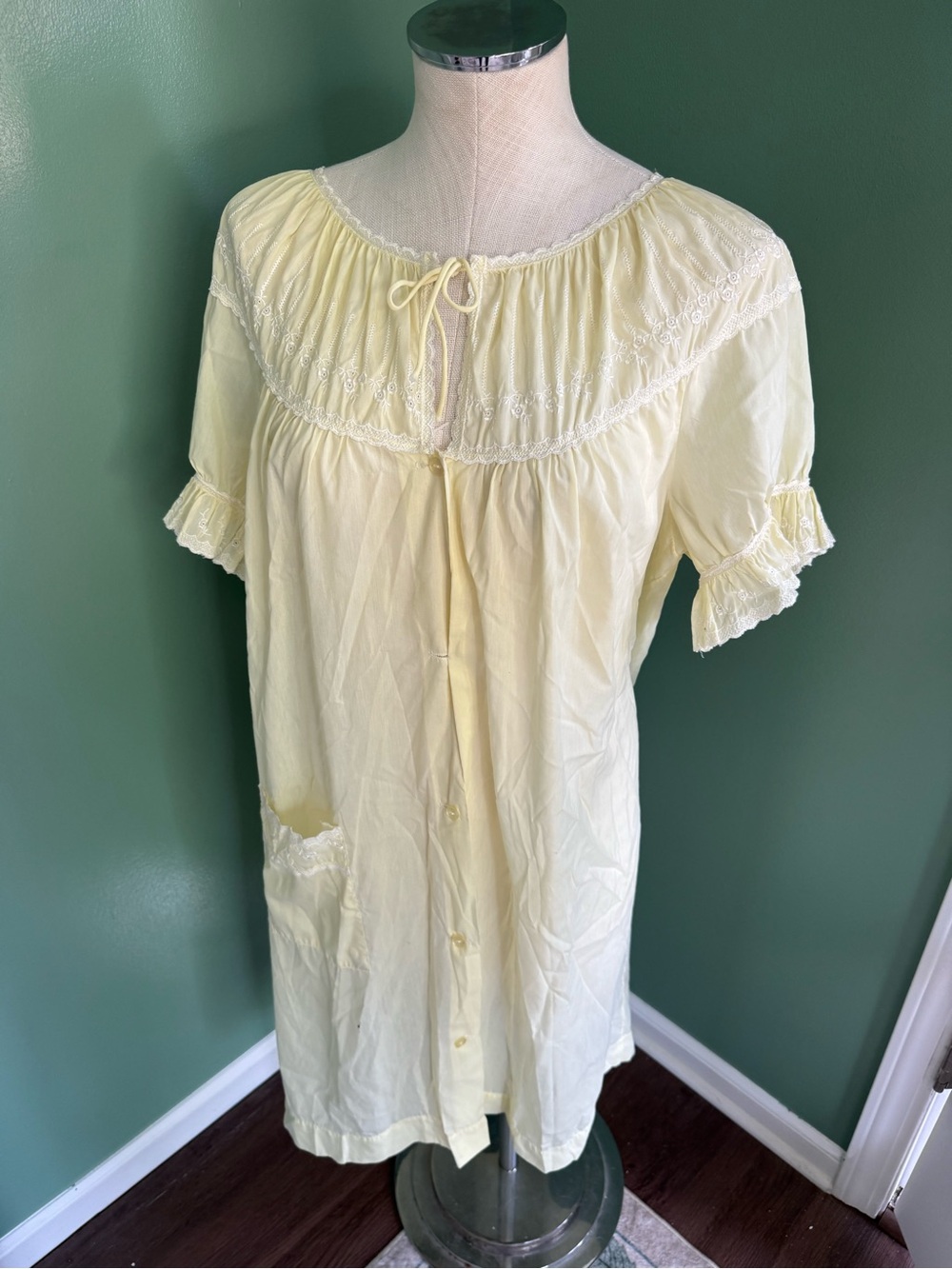 Light Yellow Women's Nightgown with Lace Trim